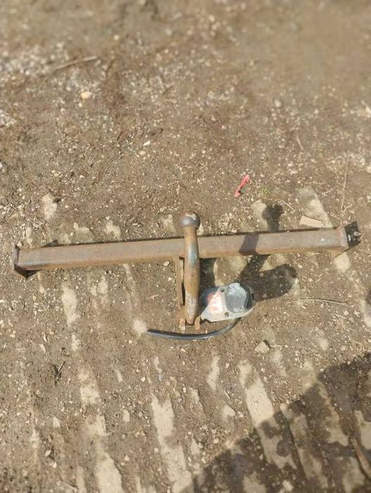 Теглич за Киа каренс 2.0 crdi