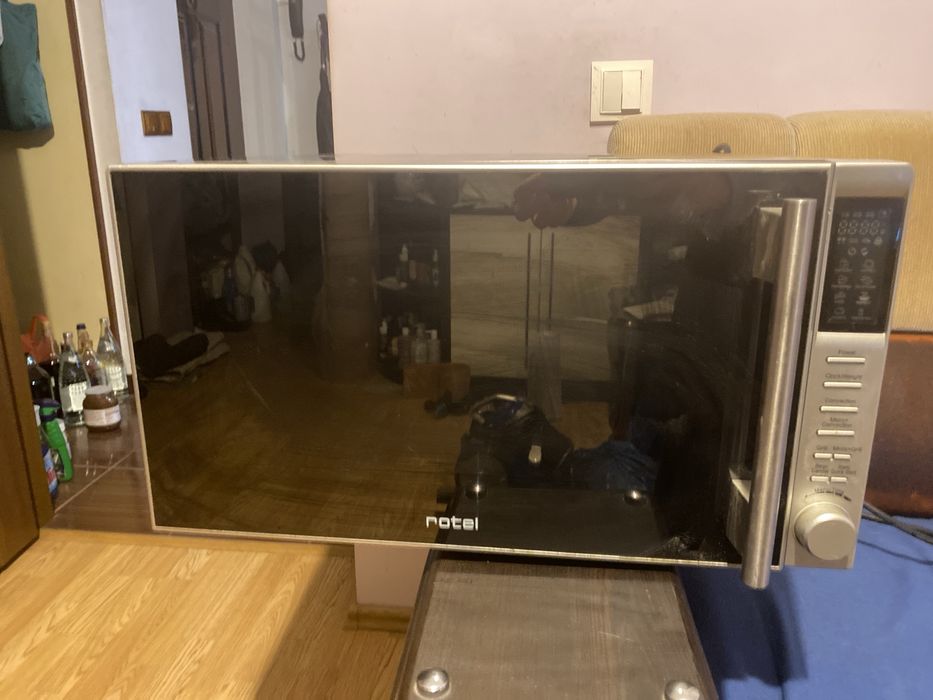 Cuptor cu microunde Rotel