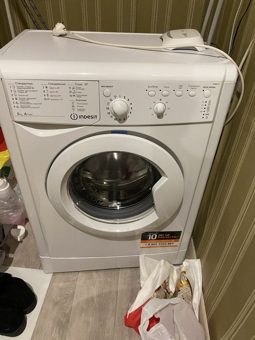 Продам стиральную машинку Indesit 5кг в хорошем состоянии