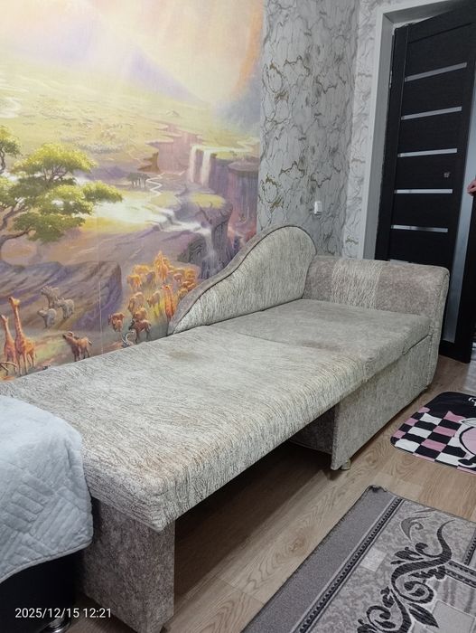 Продам диван подростковый