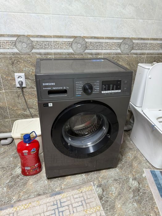 Почти новый машинка