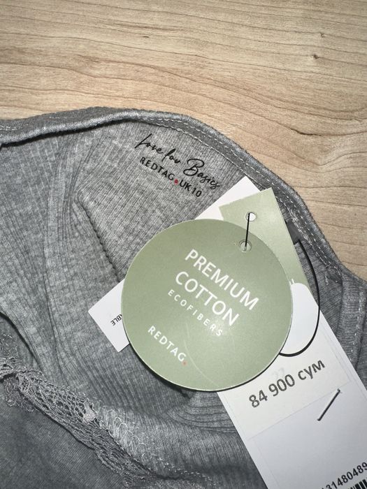 Женская майка с кружевом