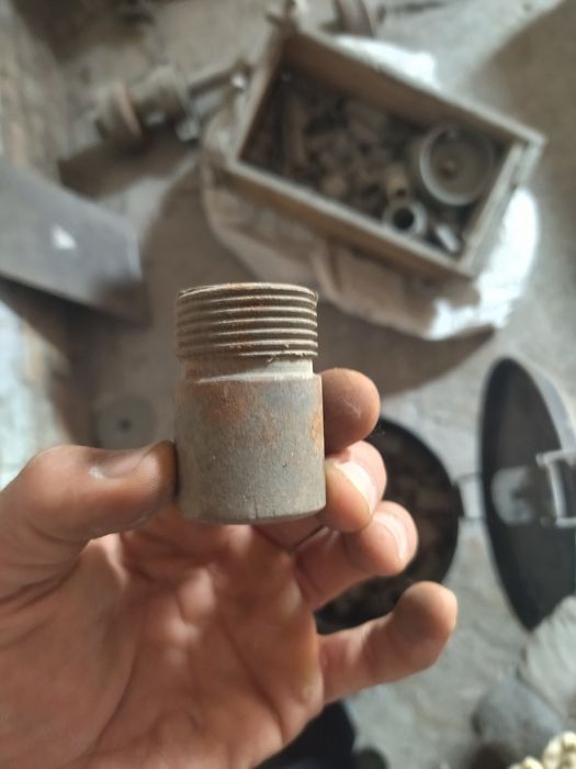 Металлические резьбы советский состояние отличное стена 5мм