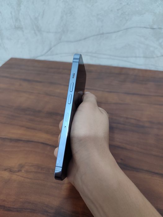 Iphone 13 pro. Blue