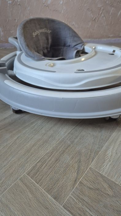 Продам ходунки детские