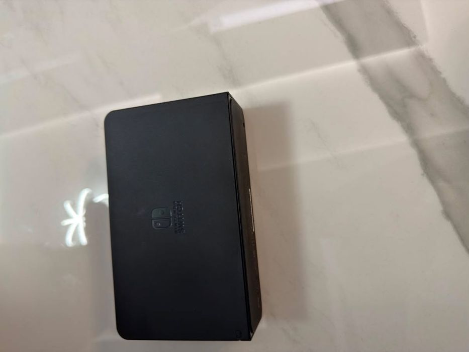 Nintendo Switch OLED (64GB) + 256GB MicroSD + EA FC 24 – Пълен комплект, КАТО НОВ!