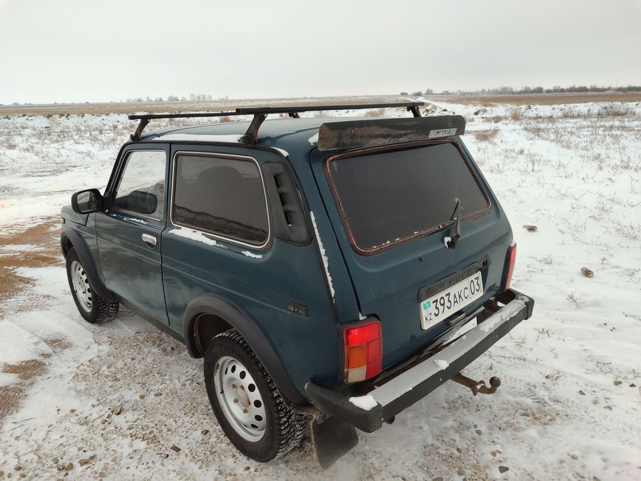 Продам ниву 2000 год