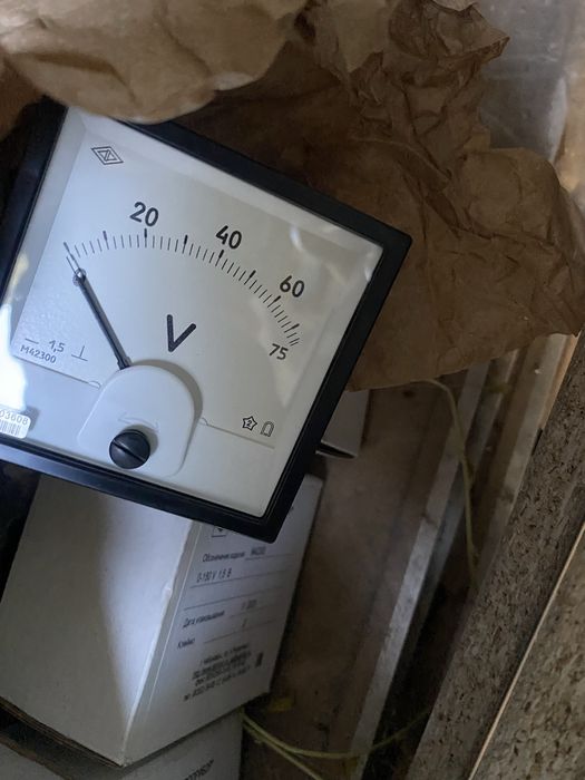 Вольтметры новые с паспортами