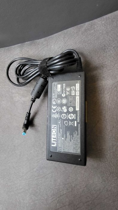 ACER 90W Incarcator AC Adaptor Laptop 19V 4.74A, cu mufa albastra