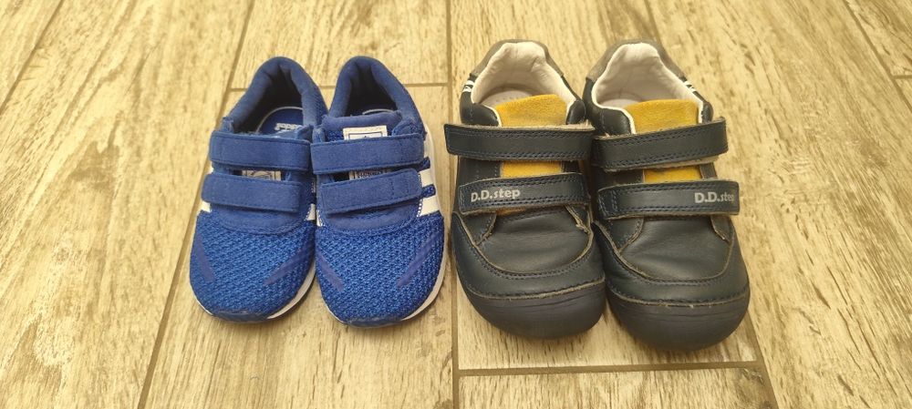 Маратонки Adidas, 22 номер
