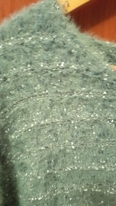 Женский свитер новый