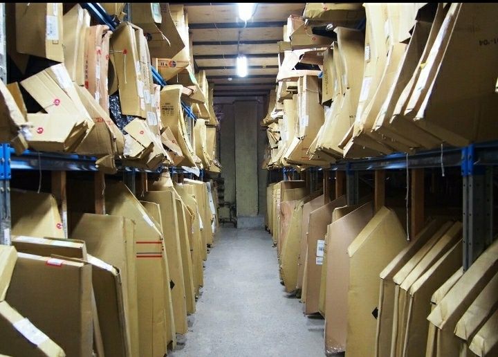 Капот в цвет Лада приора