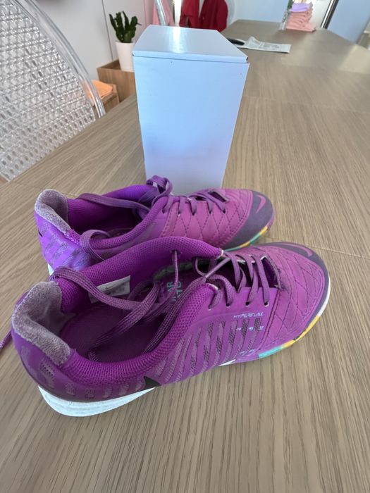 Детские бутсы Nike