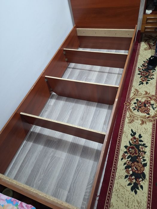 Кровать. 80*190 б/у