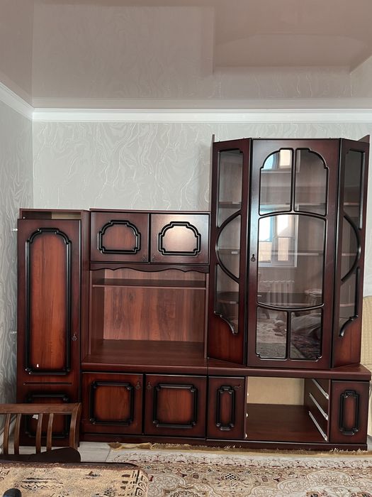 Сервант для гостинной