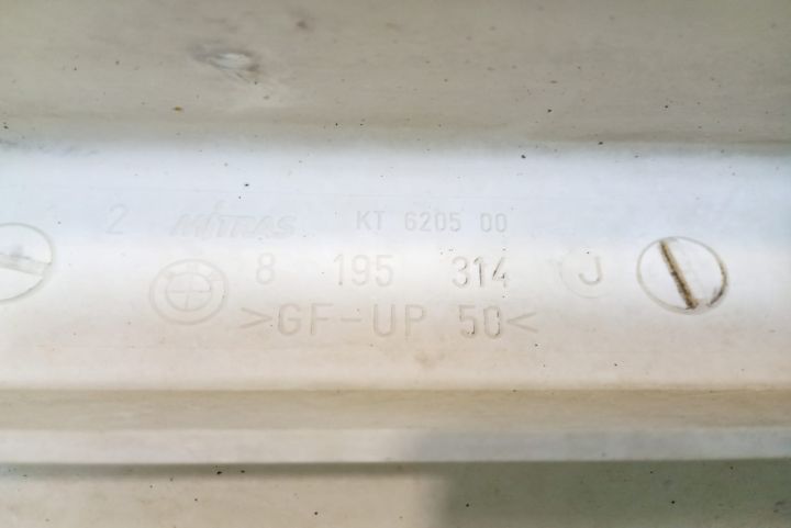 Armatura  bara spate BMW Seria 3 E46