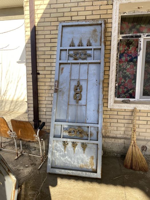 Дарвоза. Ворота. Холати зур