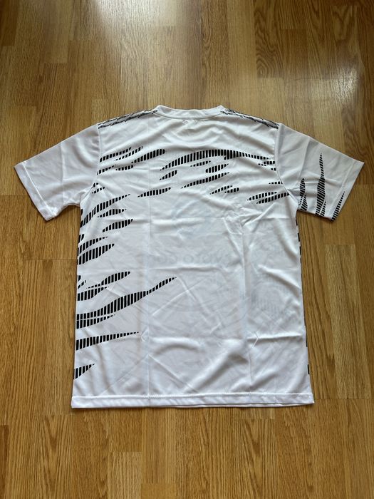 Тениски на UFC и Venum M и L размери