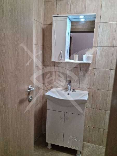 Тристаен апартамент - кв Мараша - 11608851