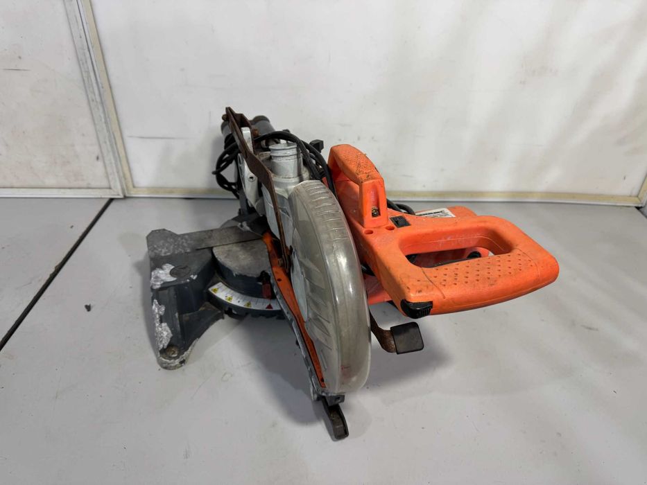 Циркуляр пендула - Silverline 1500 W/ 210mm