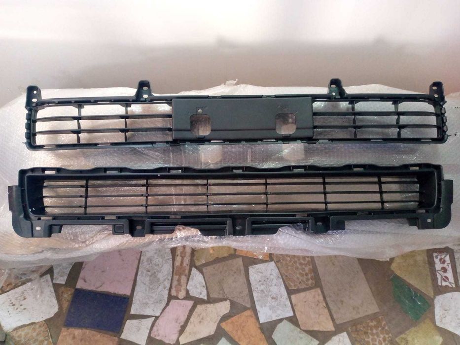 Решетки радиатора и бампера