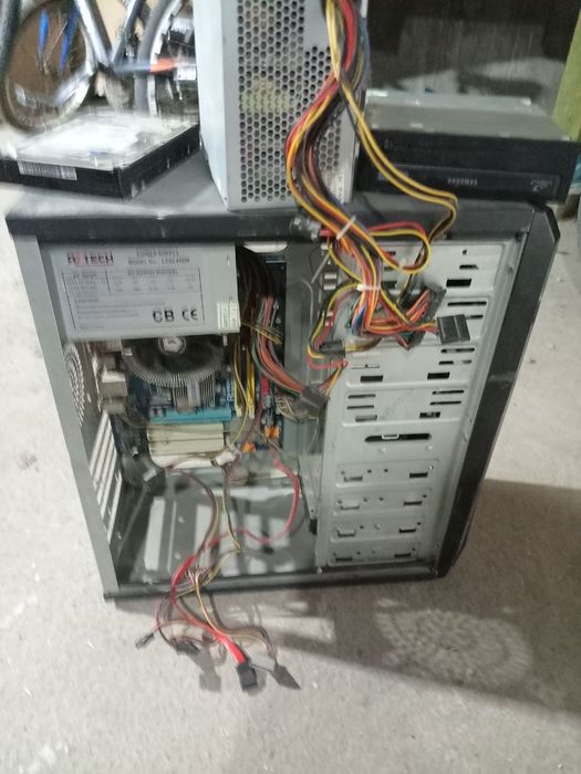 Компютер арзонга сотилади