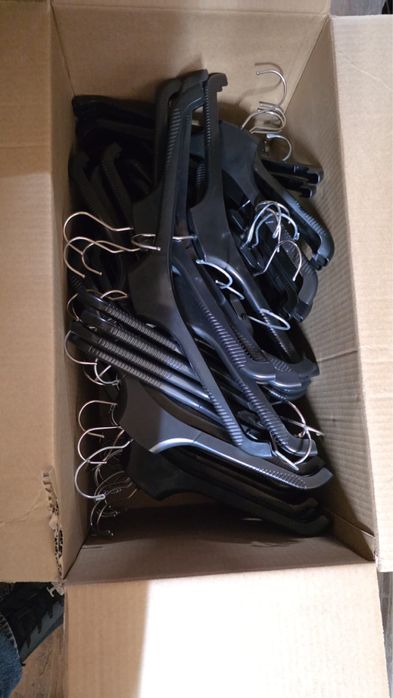 Вешалка рубашкой брюки