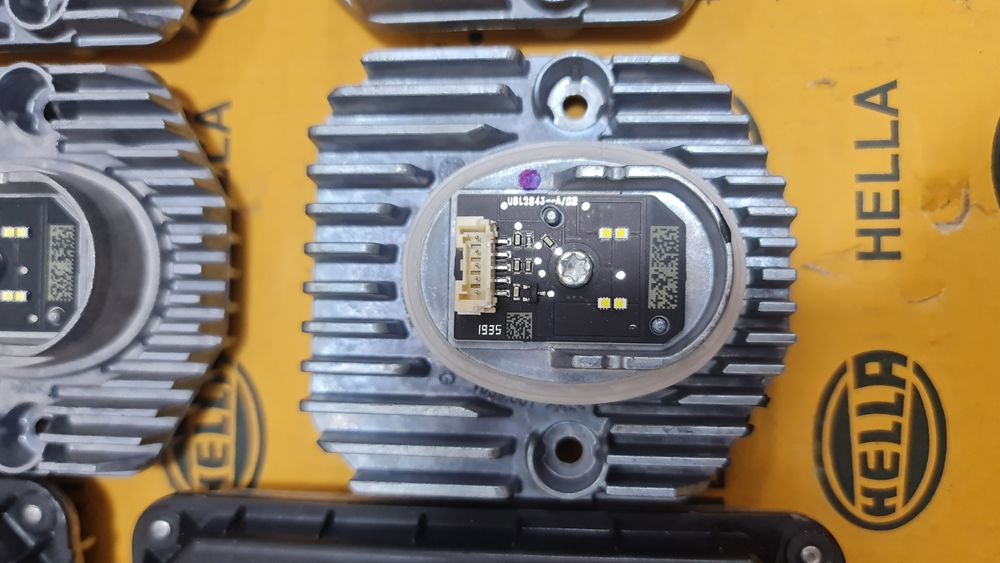 NOU OE Calculator modul droser led angel far led  BMW 5 g30 g31