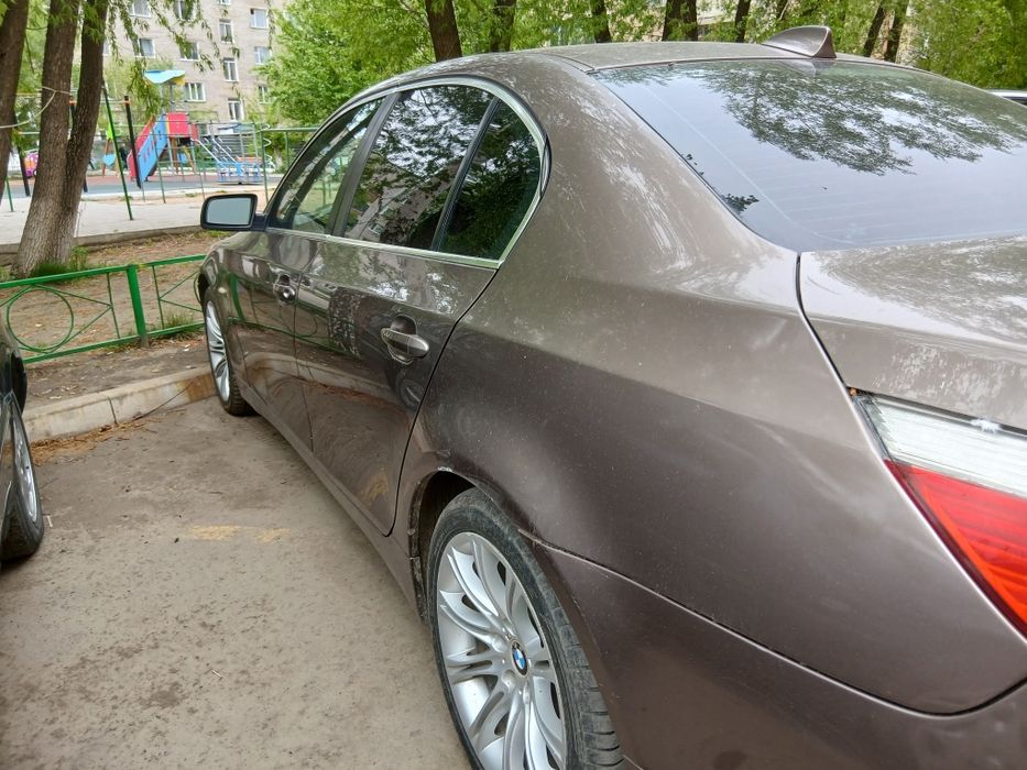 Машина бмв е60 м5