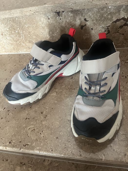 Adidasi Zara marime 34