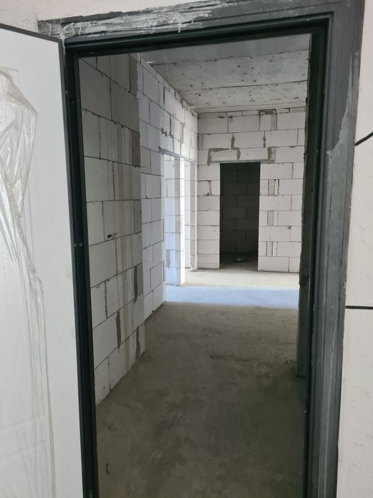 3 xonali karopka uy sotiladi