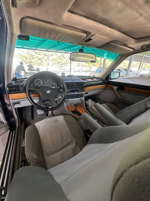 Продается Бмв е 32 730i