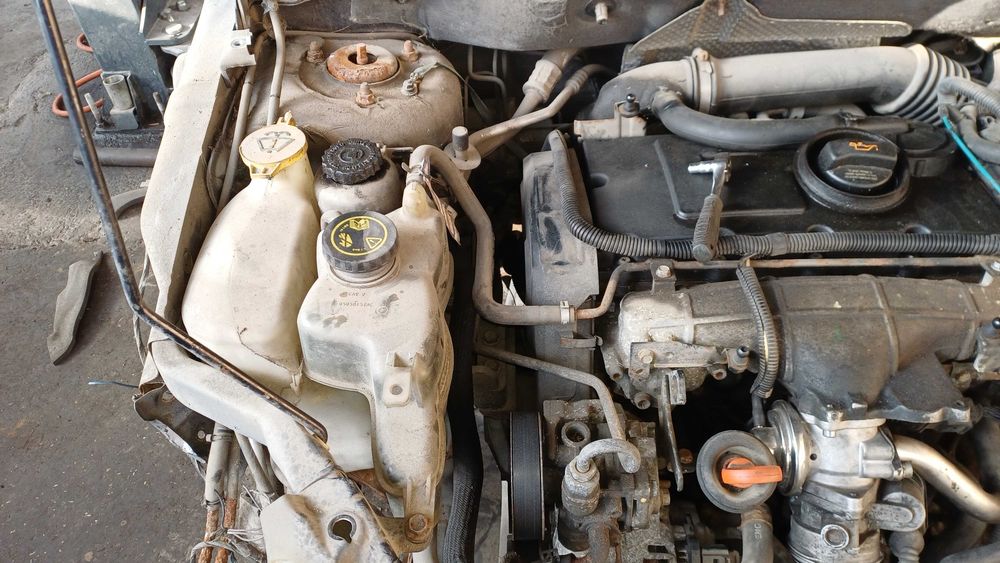 Dodge Caliber 2.0 diesel Piese dezmembrari