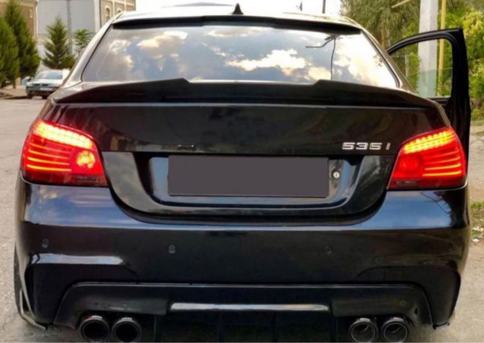 Batman спойлер багажник BMW E60