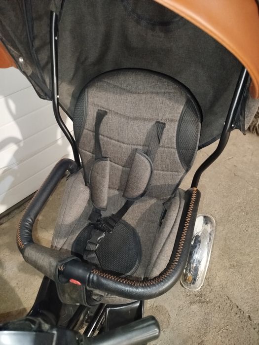 Продается детский трехколесныйвелосипед