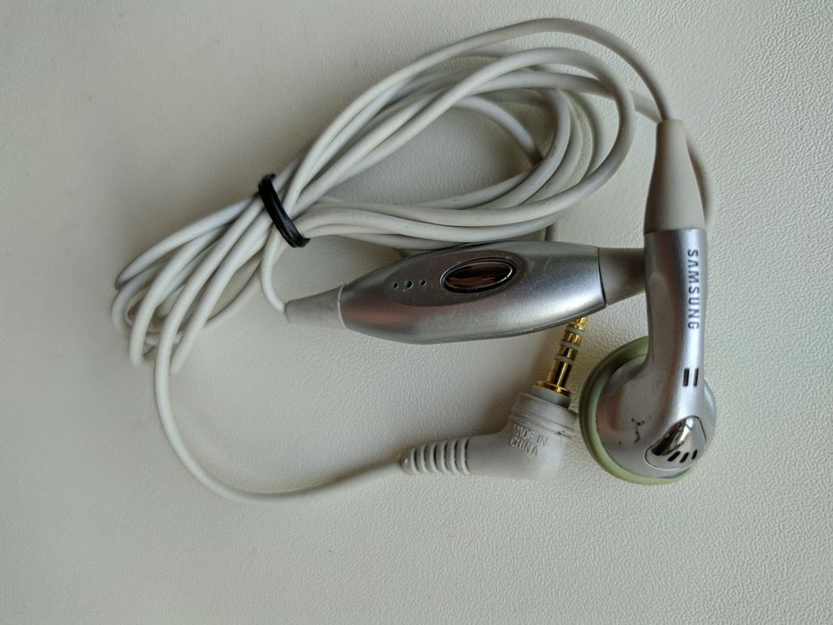 Наушники раритет для сотовых