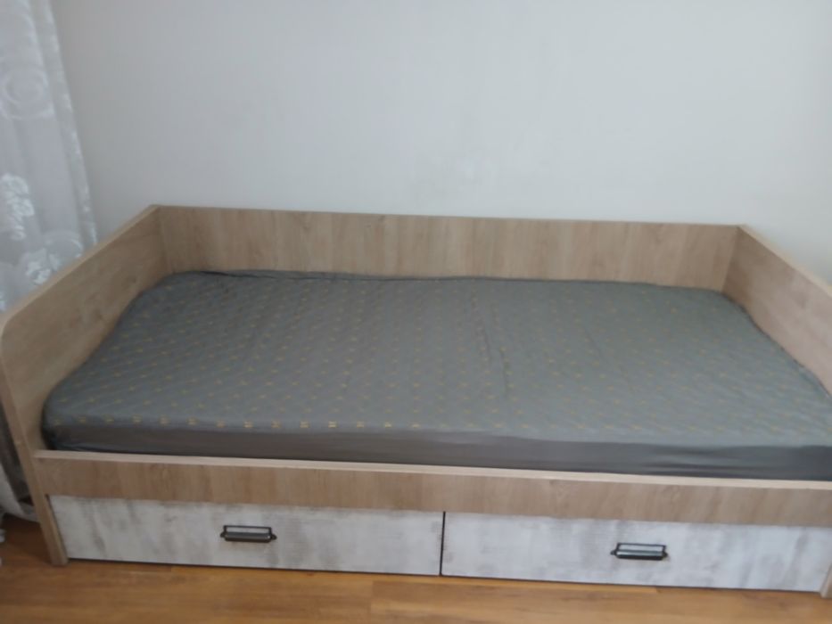 Продаю кровать односпалка б/у