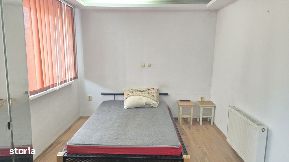Vand apartament 3 camere in Deva,  Piata Victoriei, etaj 3, mobilat