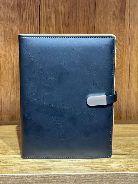 Блокнот органайзер с зарядкой (Бизнес подарок)