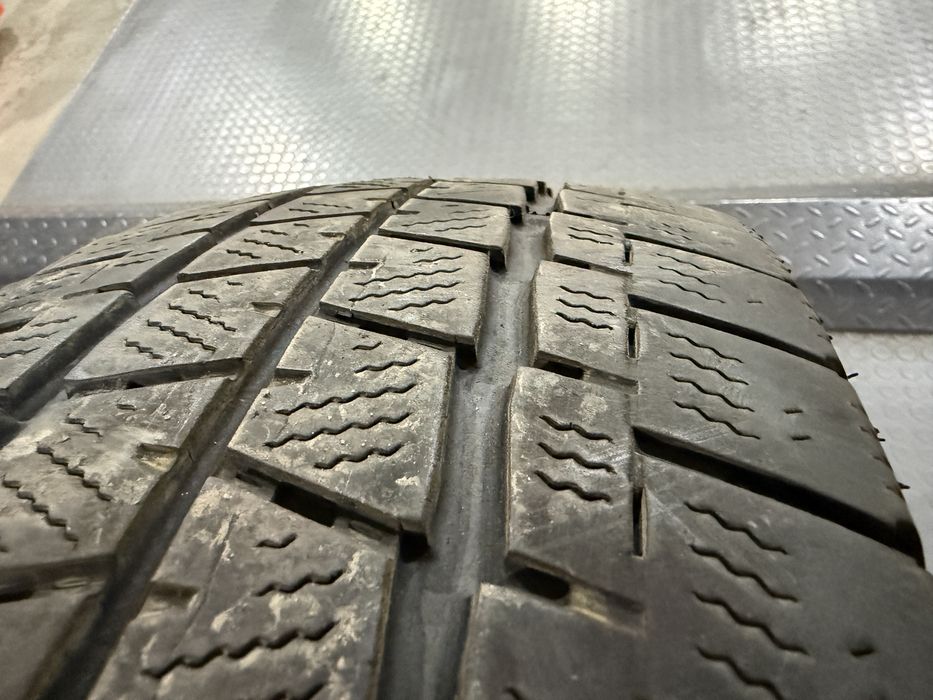 4бр. Товарни Зимни Гуми 215/75R/16C -FALKEN- DOT:2318- 7.4мм+6.3мм