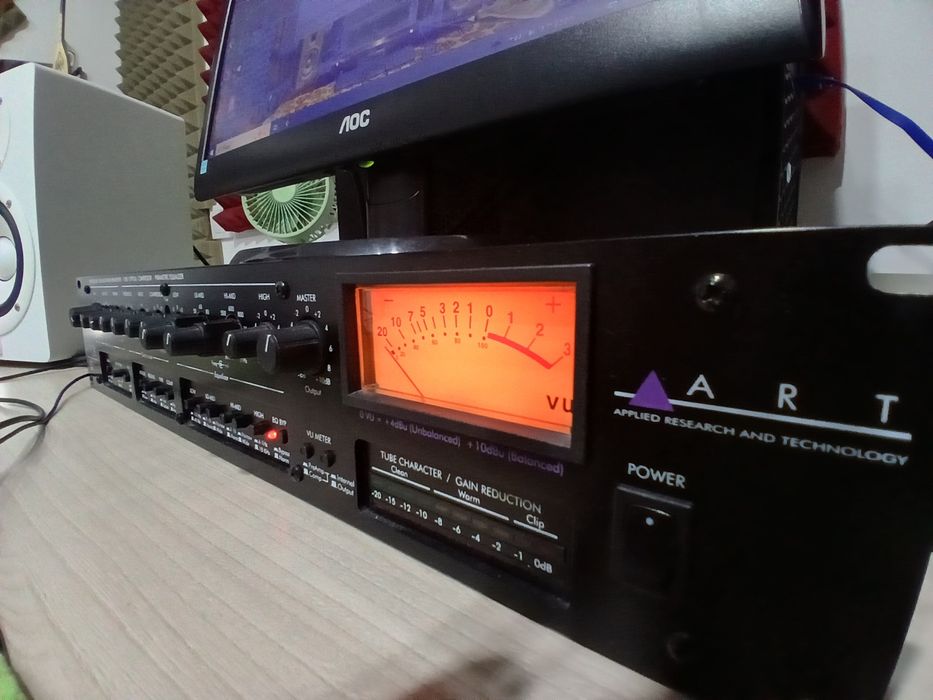 Микрофонный предусилитель ART PRO CHANNEL