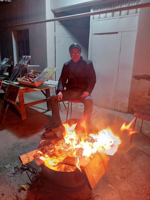 Повар, шашлычник на даче, на природе, на дому.
