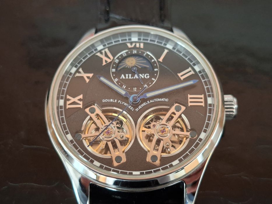ЧИСТО НОВ ! Мъжки механичен / автоматичен часовник "Ailang"