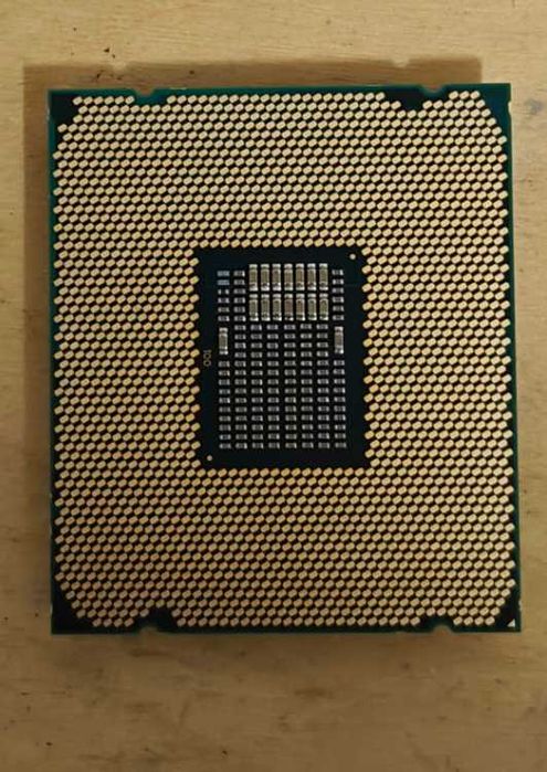 Kit CPU i7 7820X + placa baza Asrock X299 Taichi Full Box