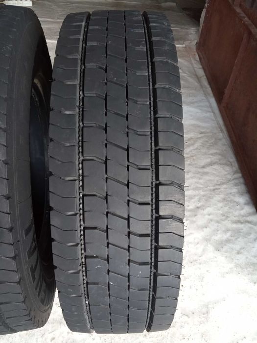 2 тежкотоварни гуми 215/75R17.5 Continental Regional LDR1+ 126/124M