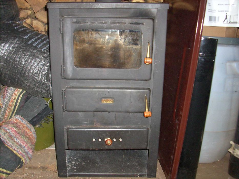 продавам три броя камини на твърдо гориво-прити