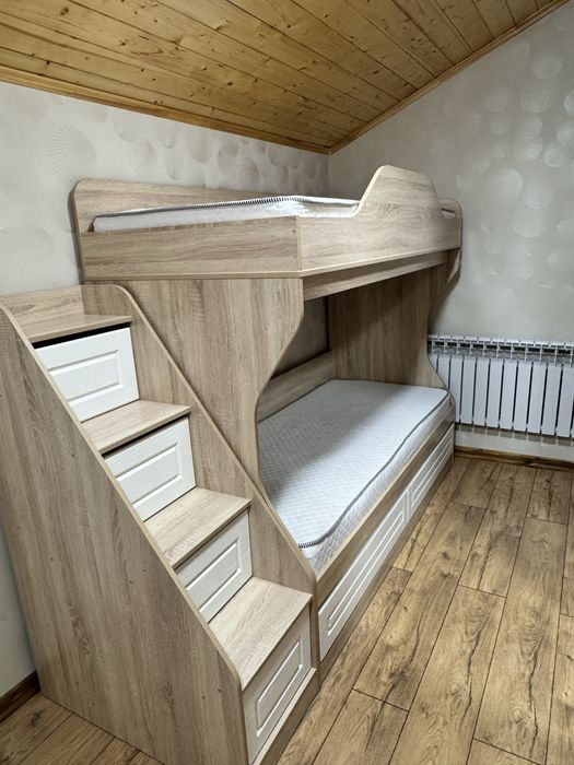 Продам кровать 2-х ярусную