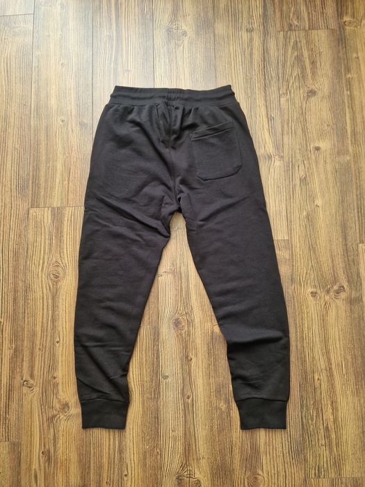 Страхотнен мъжки спортен екип размер S и  2XL 
Най-висок клас мате