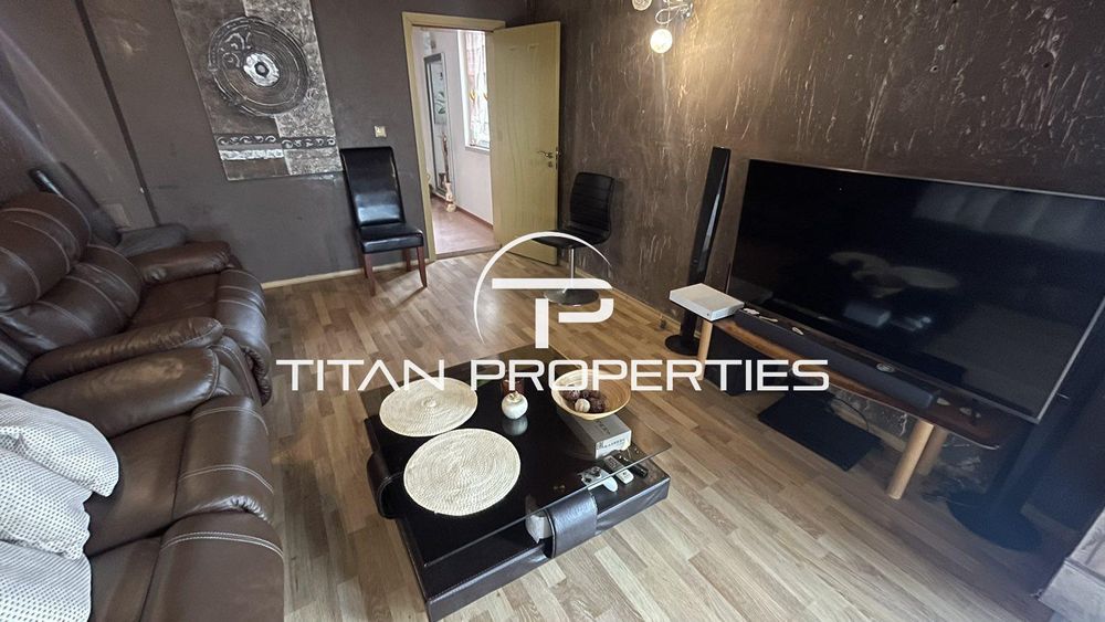 Продава се Къща в с. Дебелт, Област Бургас - 320 кв.м за 382 €/кв.м - Снимка #2