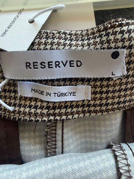 Сако с къси панталони